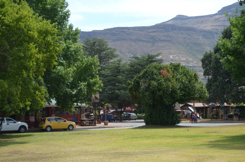 Clarens shops and restaurants